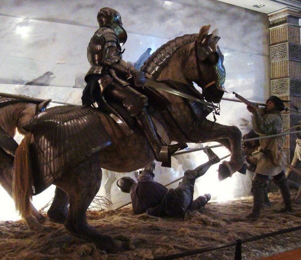 ロイヤル・アーマリーズの甲冑の展示