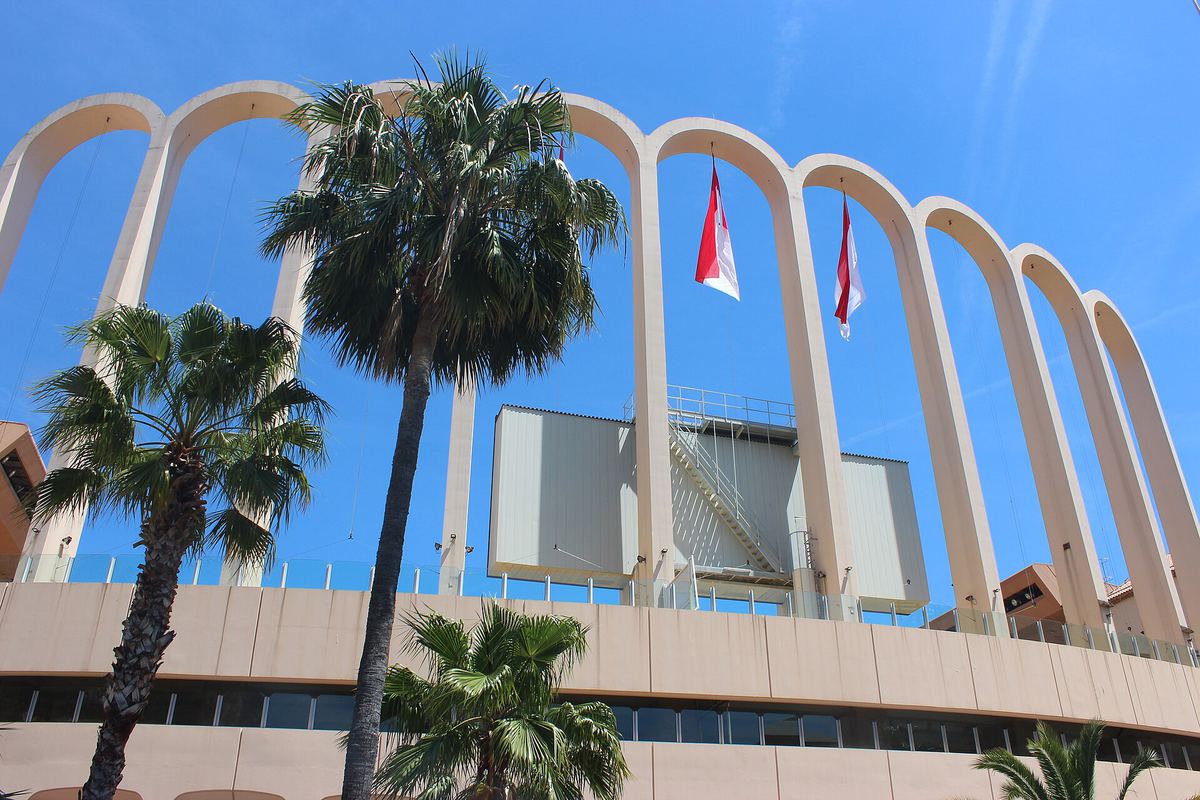 Stade Louis IIの外観
