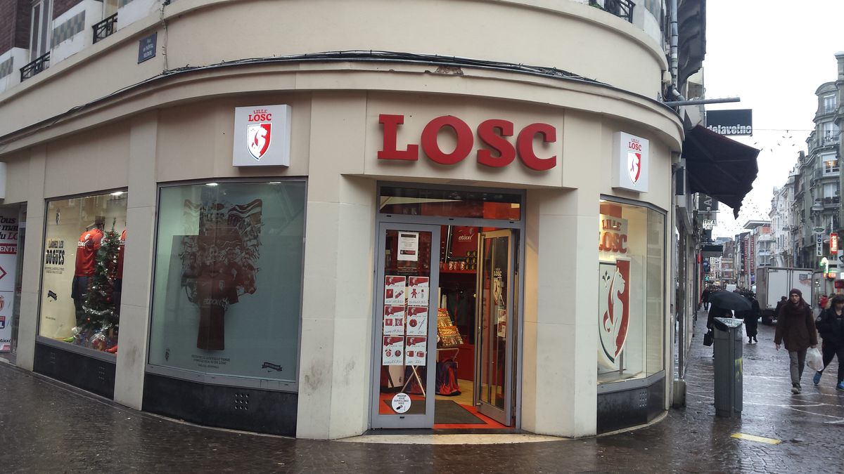 中心部のLOSC公式ストア