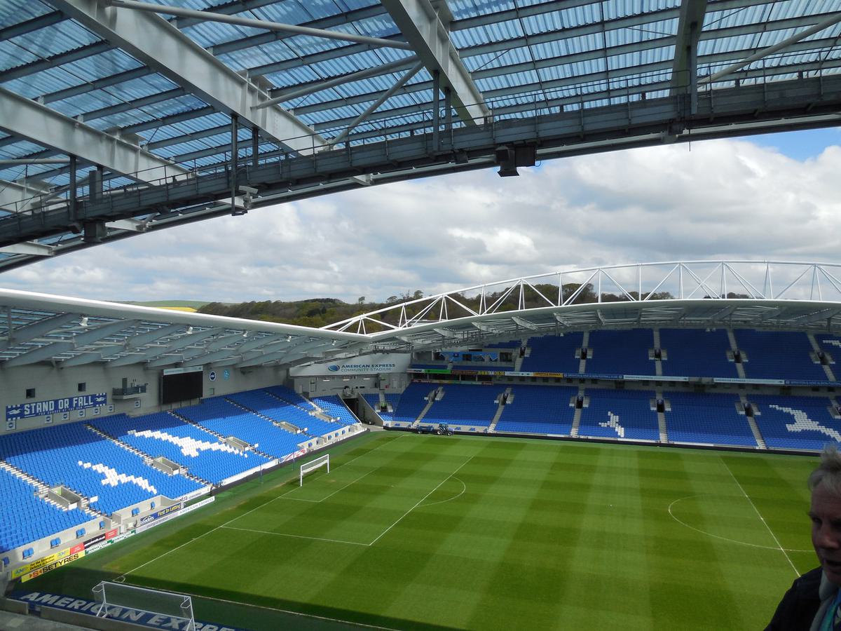 スタンドから見たAmex Stadium